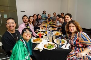Lee más sobre el artículo Encuentro de docentes-wikimedistas en Wikimanía 2025